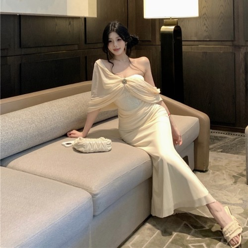 实拍~性感纯欲气质一字肩褶皱披肩抹胸连衣裙修身显瘦包臀裙