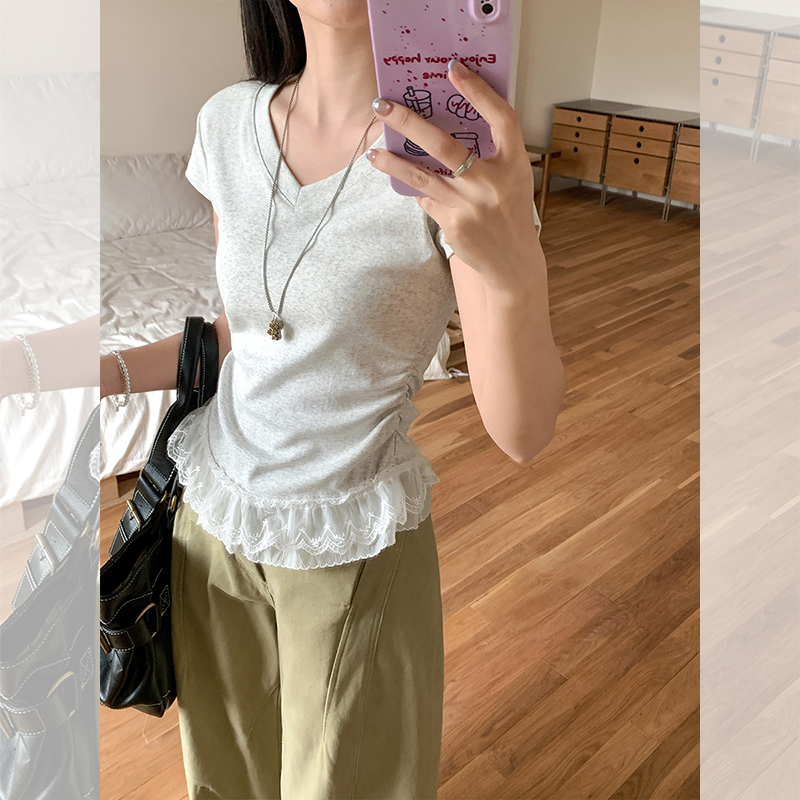 Real shot of 2025 sweet and spicy lace lace front shoulder V-neck pleated waist T-shirt for women slim short top
