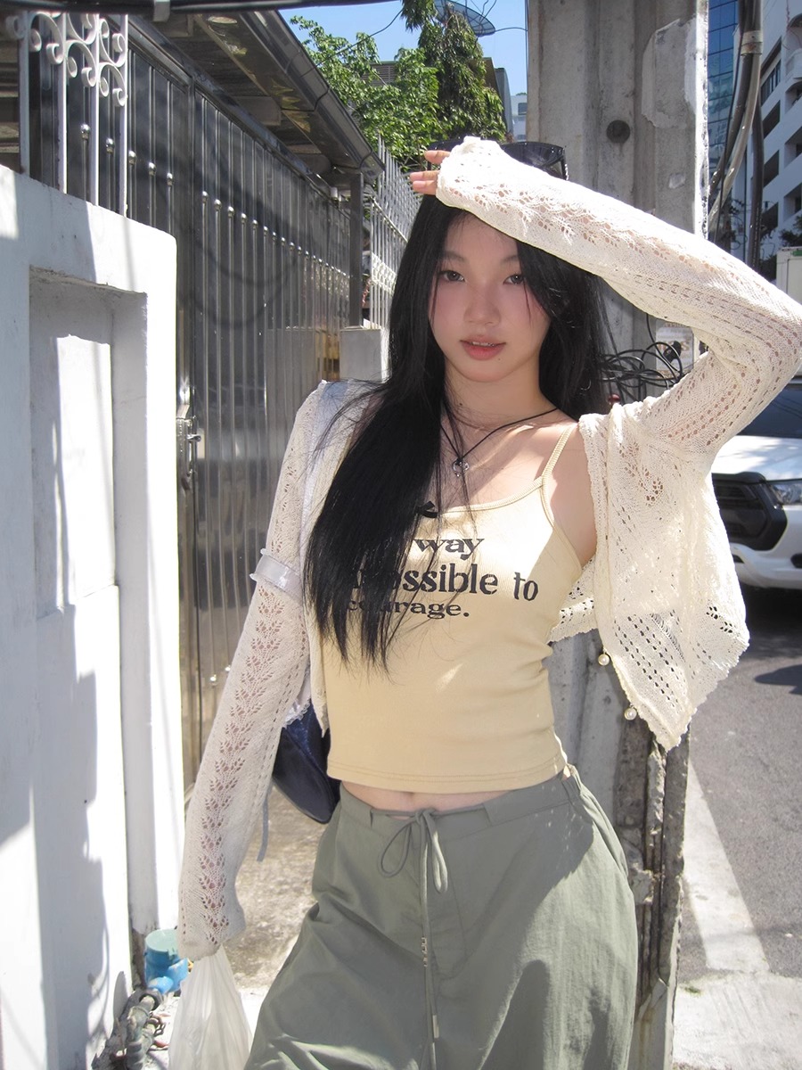 Knitted cardigan jacket for women short hollow thin apricot vest top for summer sunscreen blouse