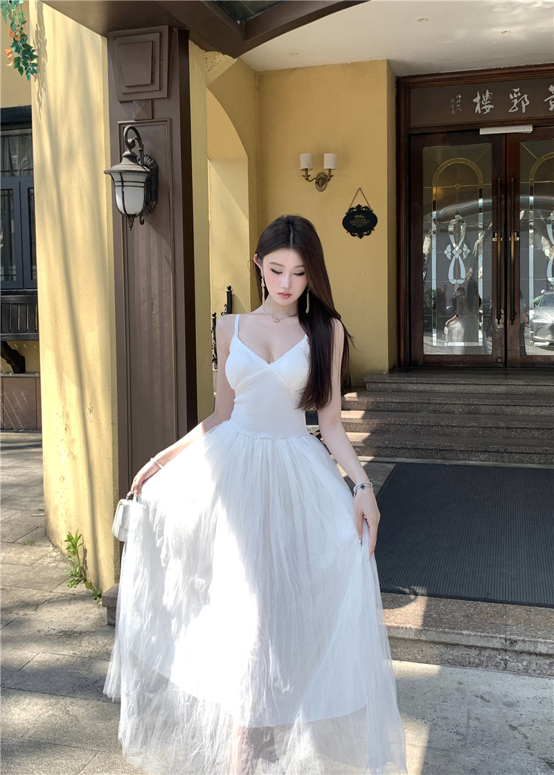 實拍~蕾絲拼接網紗吊帶連衣裙女法式浪漫芭蕾V領收腰長裙子