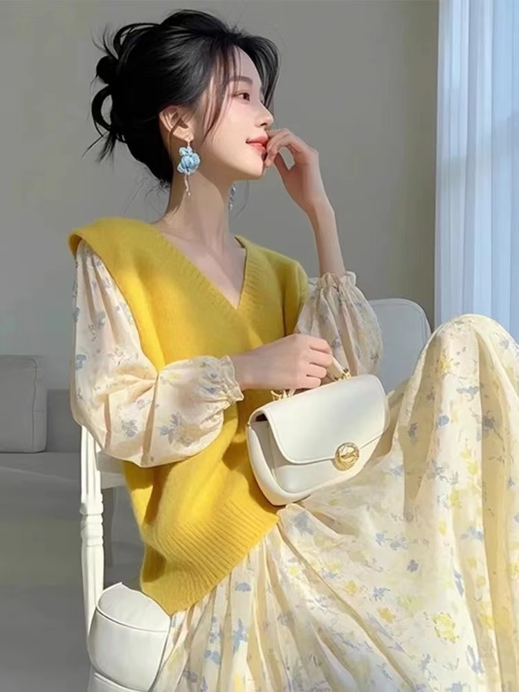 2025 new small fragrance vest vest for women in spring, autumn and winter, high-end horse clip sleeveless vest layered top