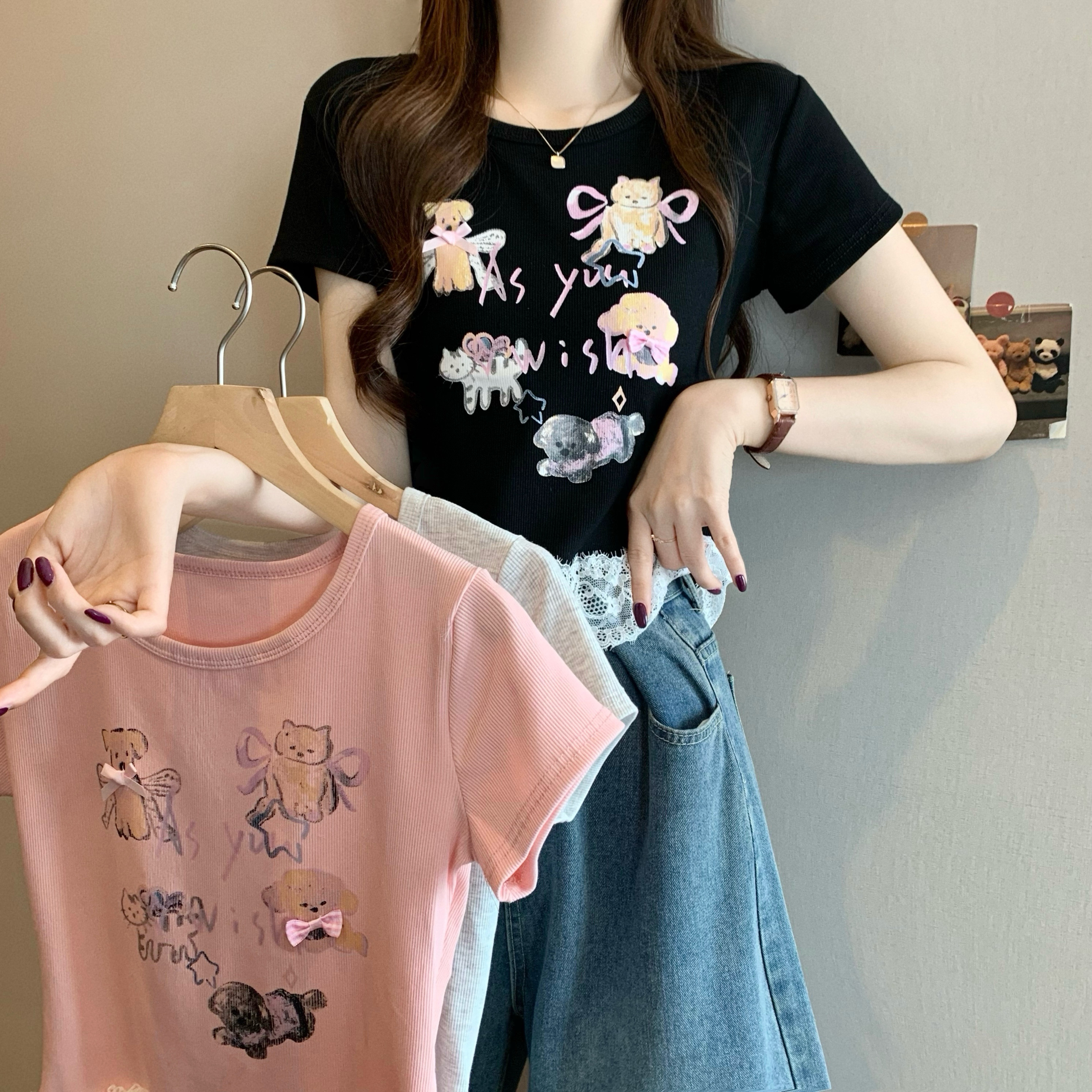 Real shot of the new Korean style design lace spliced ​​printed short-sleeved T-shirt