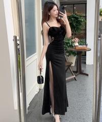 Real shot of sexy low-cut one-shoulder suspender strapless socialite banquet temperament hip-slit dress