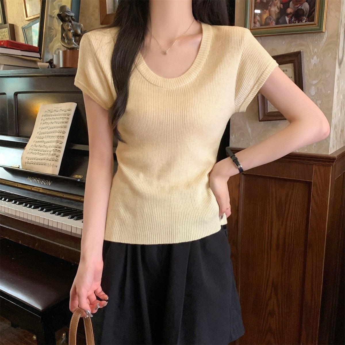 2025 summer Korean style U-neck slim and simple versatile 6 wool sweater short-sleeved T-shirt women's top