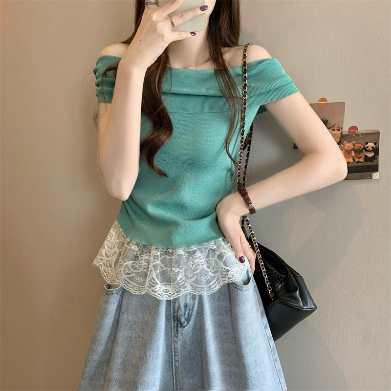 Real shot of the new Korean style design, one-shoulder lace spliced ​​short-sleeved knitted sweater