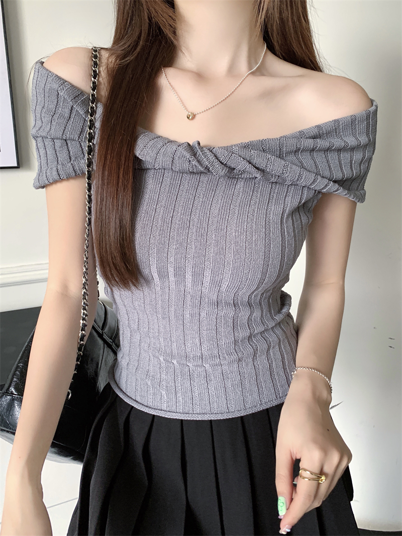 Real photo of real one-shoulder knitted short-sleeved T-shirt for women in summer slim waist-tight design off-shoulder top