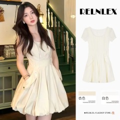 高級感法式蓬蓬花苞背心連衣裙女夏季新款小個子洋氣減齡收腰短裙