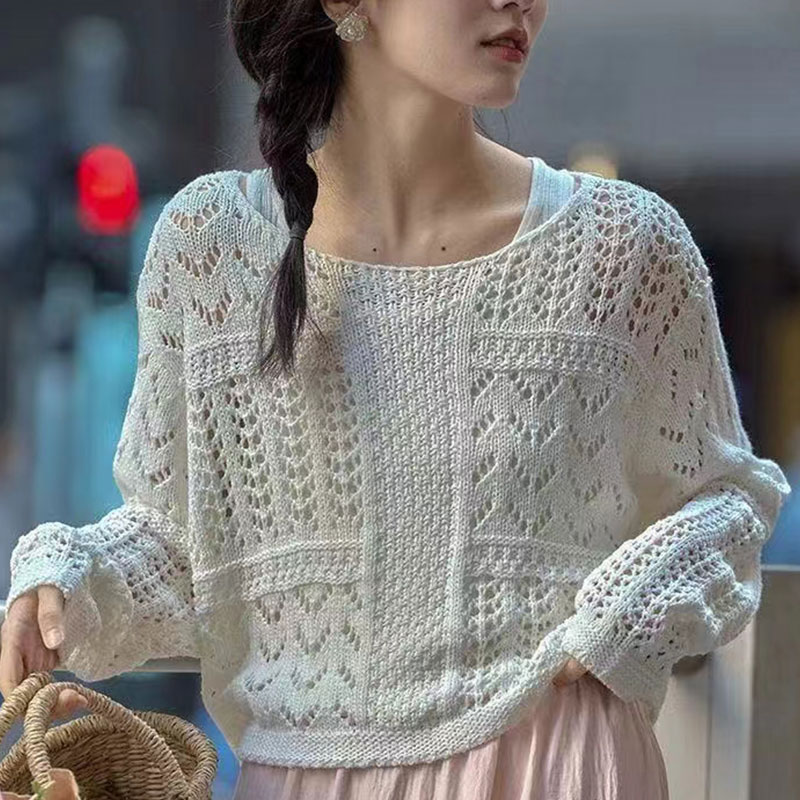 Hollow blouse, long-sleeved knitted sweater, new loose design short top thin