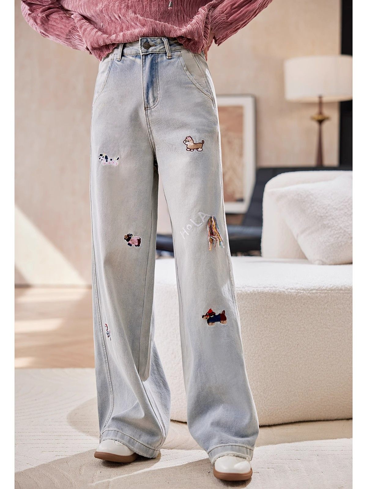 High-waisted embroidered straight jeans for women Korean fashion versatile age-reducing wide-leg pants casual fashionable trousers