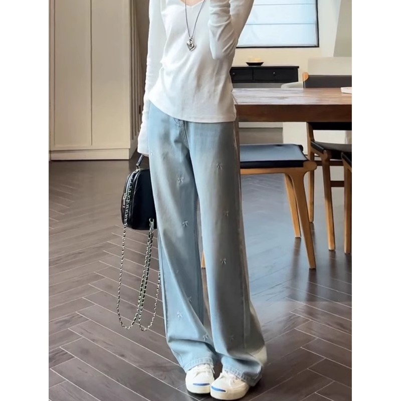 2 light blue embroidered jeans for women in spring and autumn fat mm pear-shaped body loose high waist slimming straight wide-leg pants