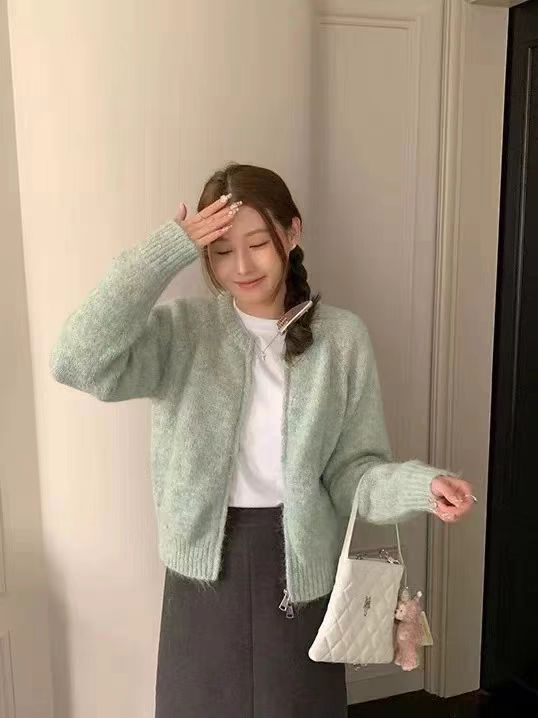 Korean style knitted jacket for women in autumn and winter new loose lazy sweater cardigan top trendy