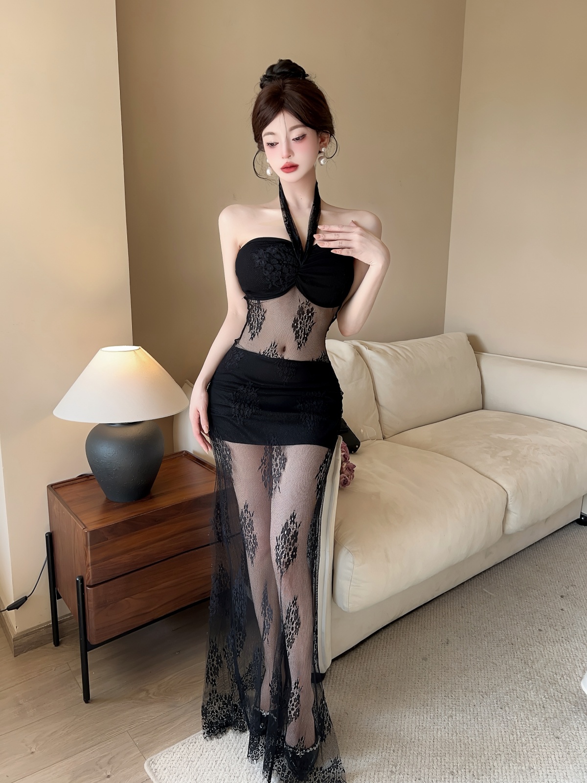 Real shot of sexy lace spliced ​​hollow long base halter dress