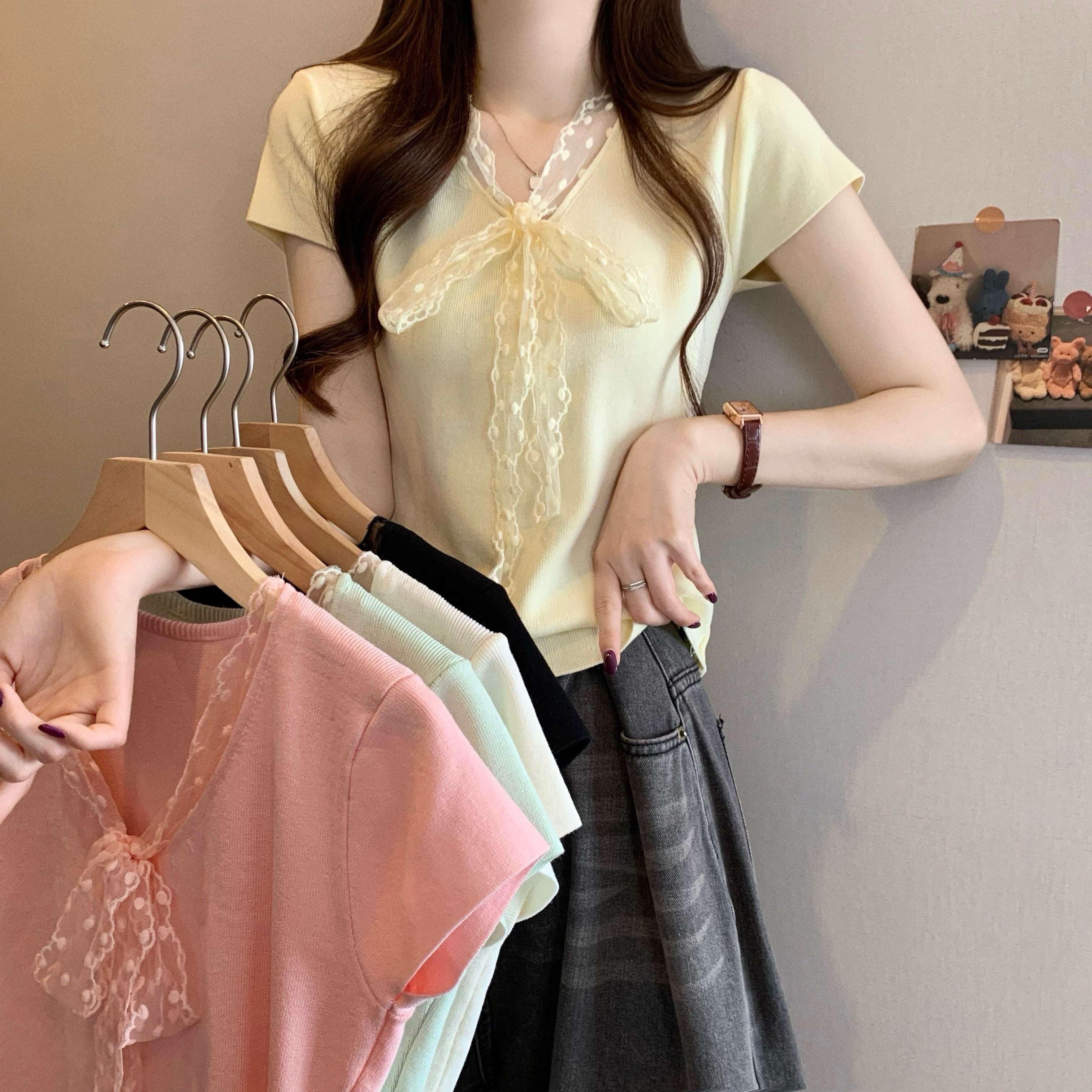 Real shot of the new Korean style design lace short-sleeved knitted sweater