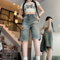 Retro blue American high-waisted denim 5-point pants for women in spring and summer 2025 new bristled and loose slimming 5-point pants