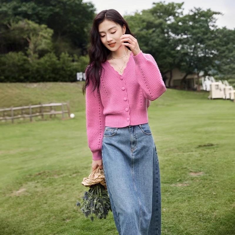 Spring new shirt rose red v-neck short hollow sweater women's long-sleeved knitted top cardigan jacket