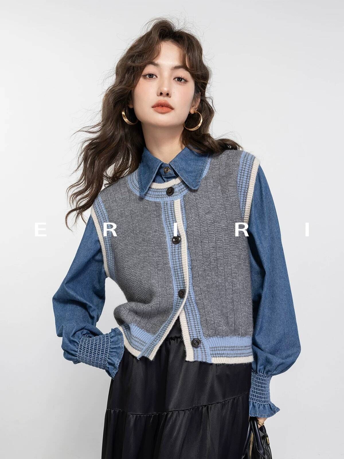 Layered sweater vest for women in autumn and winter design niche and fashionable age-reducing and warm inner wear on the base