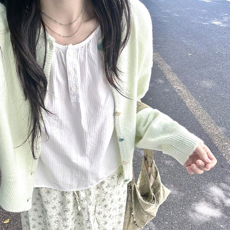 Retro literary light green sweater cardigan jacket for women 2025 spring new style