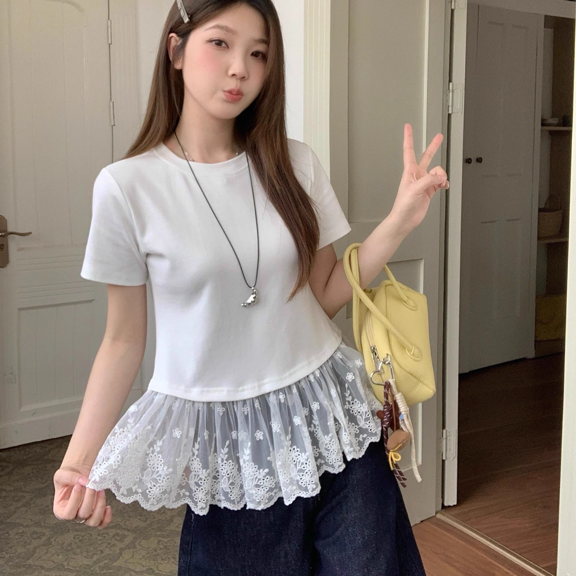 Men's cotton ballet style lace spliced ​​short-sleeved T-shirt for women's summer design niche white sweet slim top