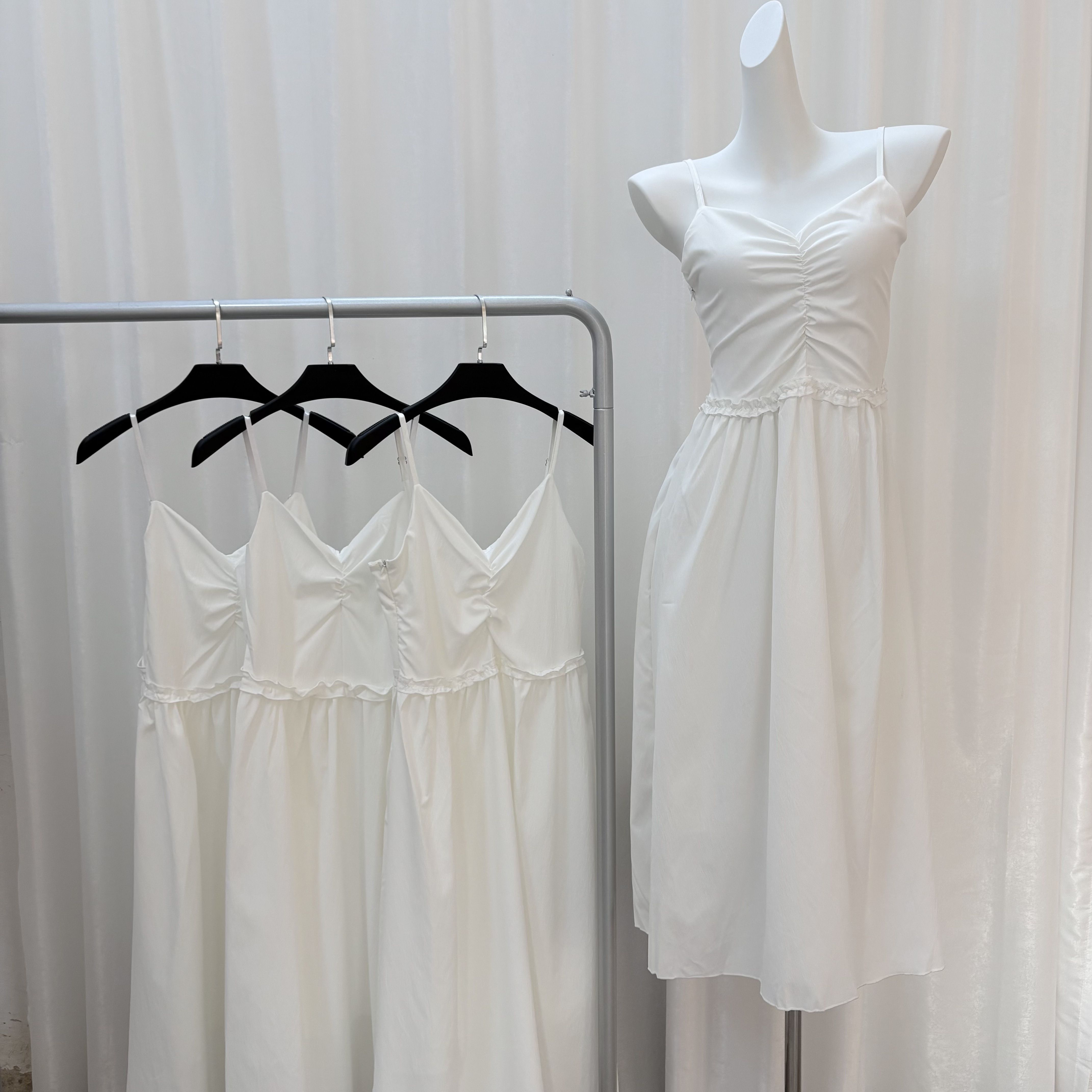 Real-life French white suspender dress with fairy style on the seaside new vacation temperament slim forest long skirt