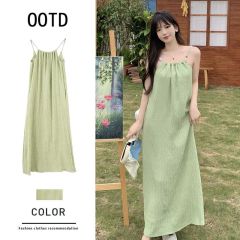 Korean summer dress, fresh green suspender dress, women's French gentle loose slim seaside vacation style long skirt