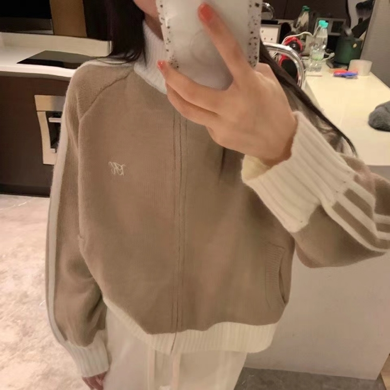 American contrasting color long-sleeved stand-collar sweater jacket for women 2025 spring new loose baseball uniform cardigan zipper top