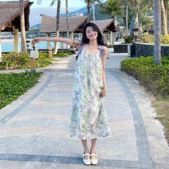 Retro French lazy suspender floral over-knee dress summer new niche super fairy vacation beach skirt for women