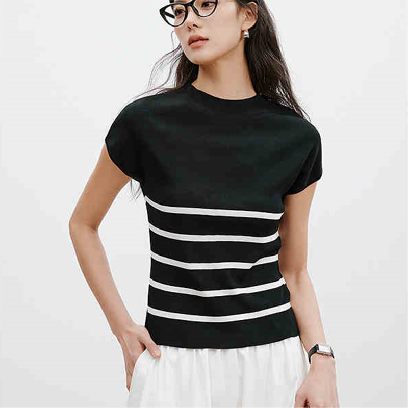 Black striped short-sleeved sweater for women in spring 2025 new high-end chic stand collar top