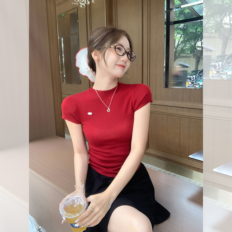 Real shot of 2025 spring and summer new simple style slim and sweet spicy inner sweater versatile half-high neck base shirt