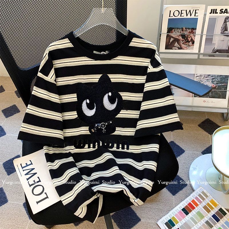 Tmall quality 40 pieces 210 grams new style design niche loose loose slim black apricot striped short-sleeved T-shirt