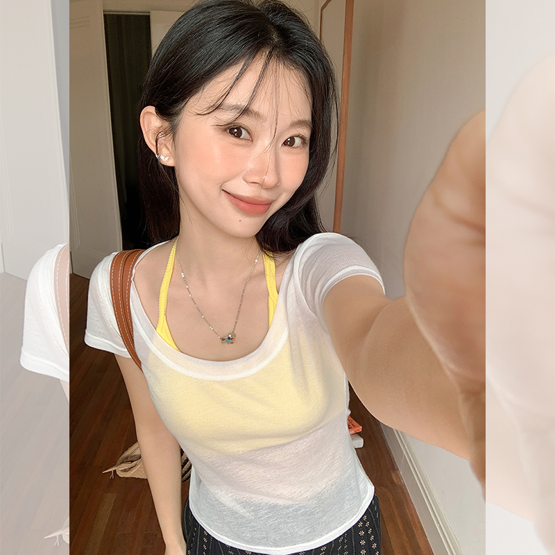 Real shot of new summer design high-end fashion U-neck slim and pure slim and sweet hot girl short-sleeved T-shirt for women