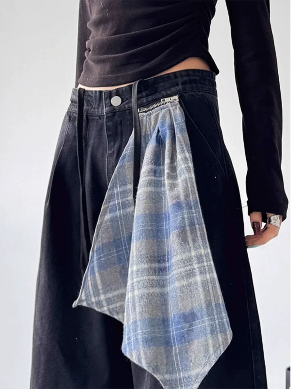 2025 summer American retro removable square scarf design sense black wide-leg jeans women's straight-leg floor trousers