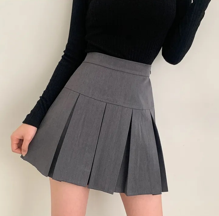 Korean chic slim high waist pleated skirt retro college style age-reducing and anti-exposure A-line skirt
