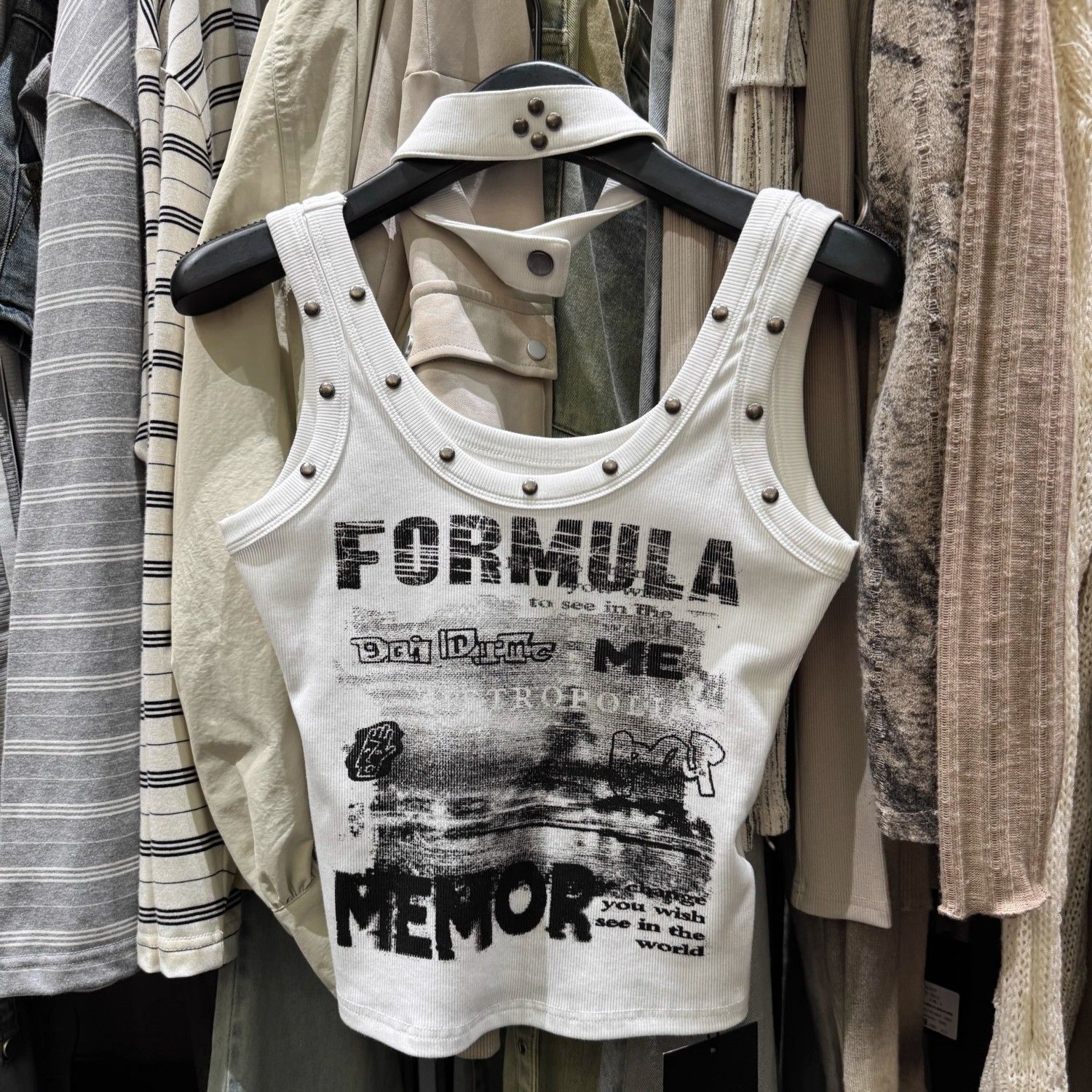Korean chic American retro hot girl vest T-shirt top summer new navel-exposed letter print neck vest women