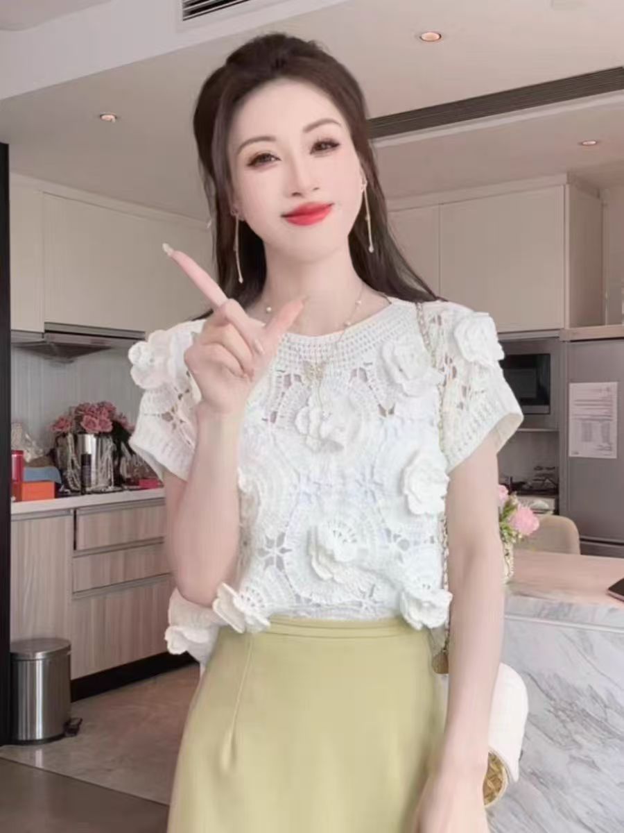 2025鏤空鈎花針織短袖t恤女時髦時尚洋氣夏裝小眾設計感短款上衣