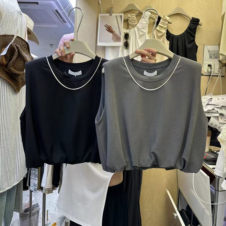 Official picture of pure cotton inner gauze short waist sleeveless T-shirt for women
