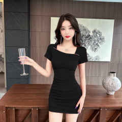 Real-life French temperament low-cut square collar sexy dress with hot girl pleated short skirt tight hip skirt