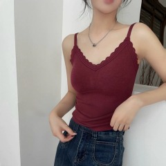 白色V領獨特絕美蕾絲帶胸墊吊帶背心女超好看內搭打底修身小上衣