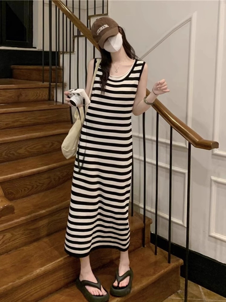 假兩件撞色條紋背心連衣裙女裝夏季寬鬆顯瘦休閒無袖針織長款裙子