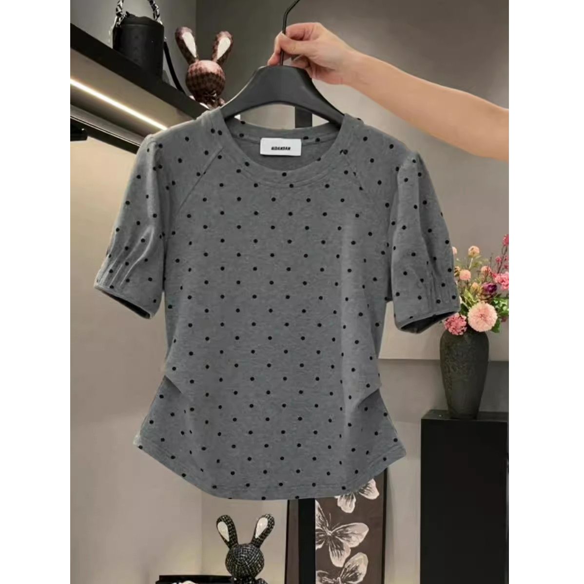 1×1 ice thread digital unique round neck polka dot short-sleeved T-shirt for women in summer 2025 new short top