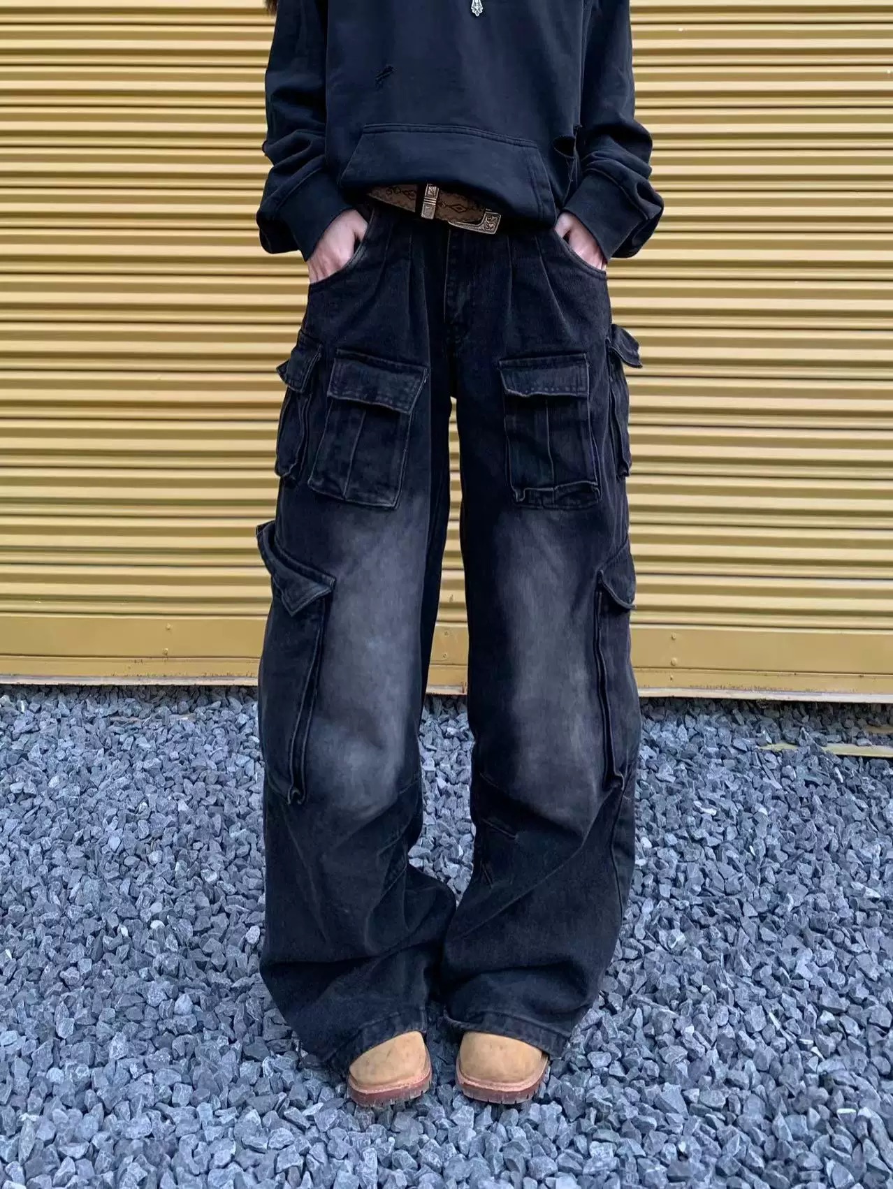 Korean American style retro washing and old straight multi-pocket jeans loose wide-leg floor trousers for men and women