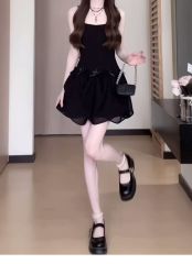 French Hepburn style black suspender dress for women in summer high-end temperament waist-hugging small puffy short skirt
