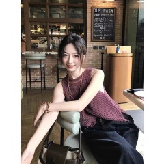 Xia Shiwen Retro linen cotton knitted round neck loose lazy hollow vest spring atmosphere sleeveless top