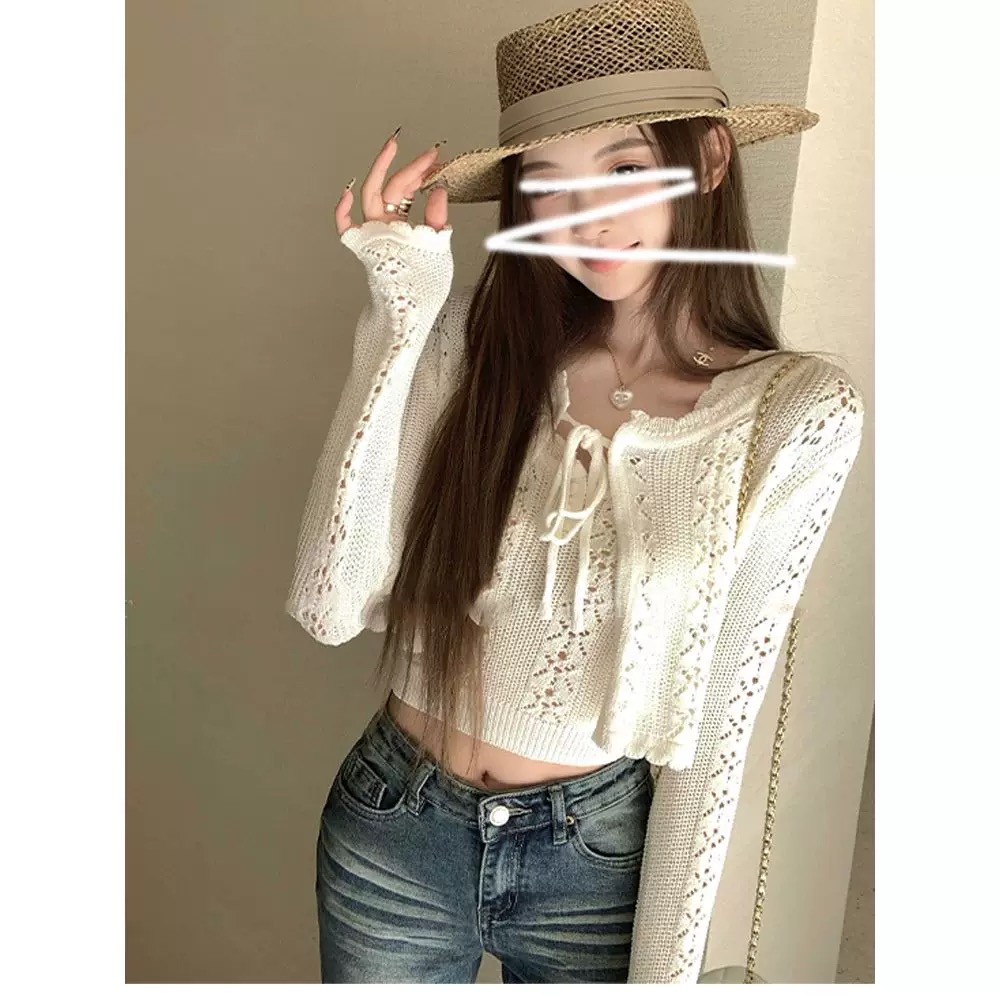 13C milk, u-collar sweet and cool slim fit vest + loose cardigan hollow hook and knitted two-piece set