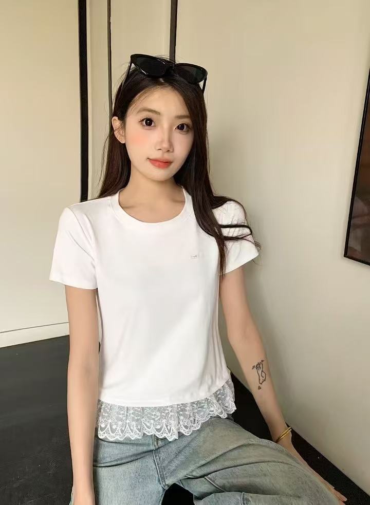 2025 Spring and Summer 2025 Korea Dongdaemun New Hem Contrast Color Lace Spliced ​​Design Short Sleeve T-shirt Short Top for Women