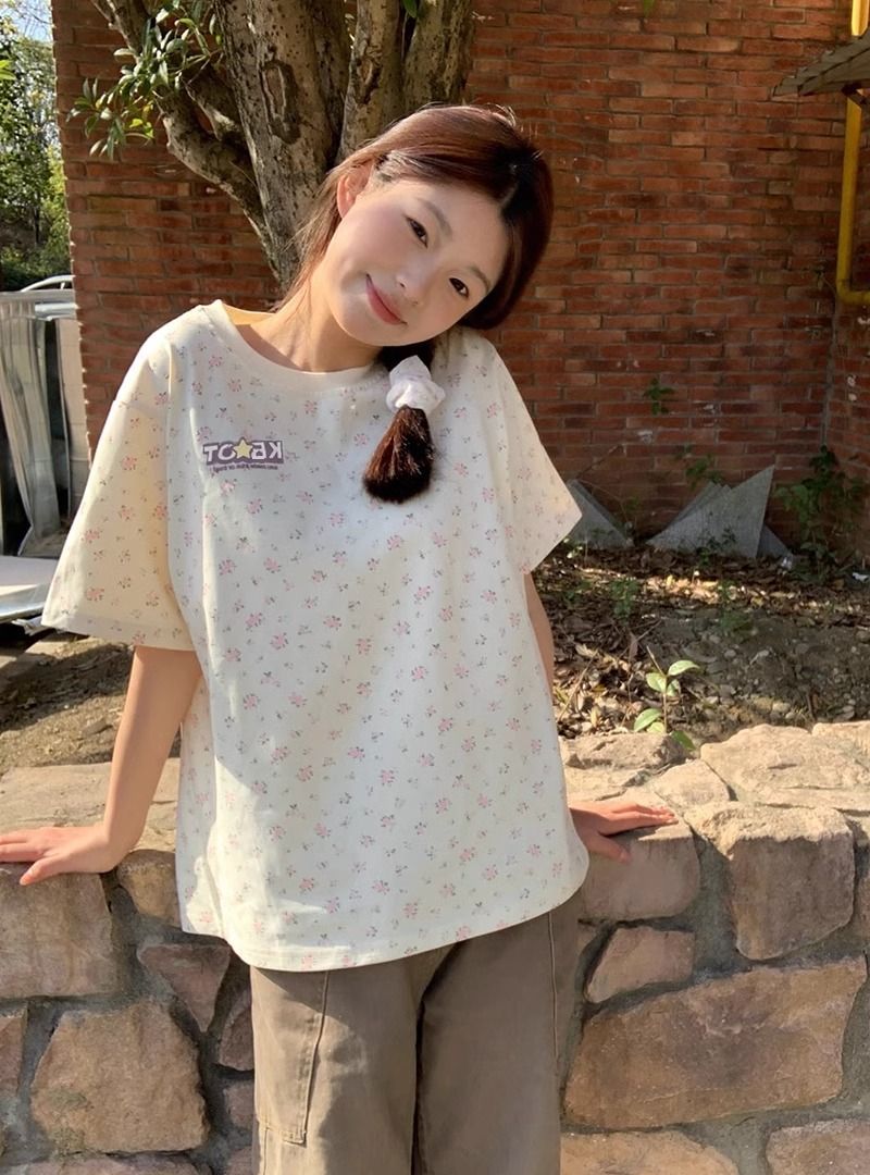 American retro small floral short-sleeved T-shirt for women in summer loose college style high-end temperament casual and versatile