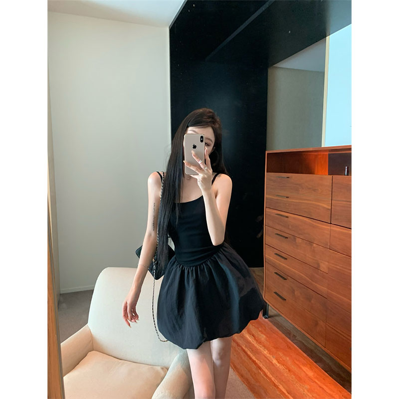 Original fabric French gentle white suspender dress for women in summer slim fit slim flower bud skirt