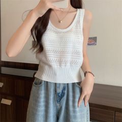 Super hot hollow knitted French chic vest wears women's summer internet celebrity sleeveless design short top