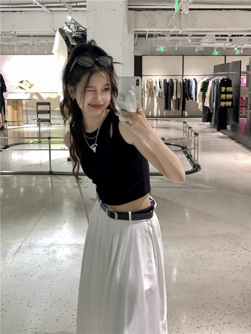 Pure cotton hollow black suspender vest for women