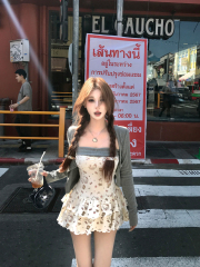 2025 new sweet floral suspender dress with temperament waist-hugging slimming skirt