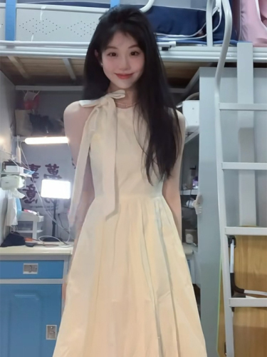 French romantic neck halter dress for women in summer beach vacation style celebrity suspender sleeveless beach fairy skirt